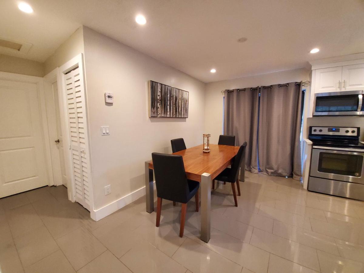 Lakefront Vacation Home - Sleeps 8 デイビー エクステリア 写真